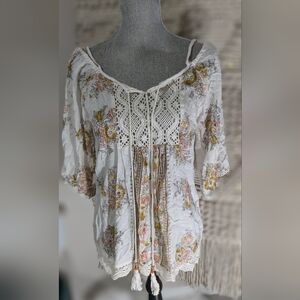 Angie Floral Lace Blouse - White and Pink